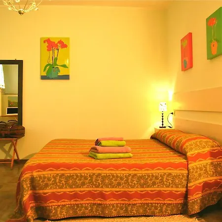 Bed and Breakfast Mama Ro